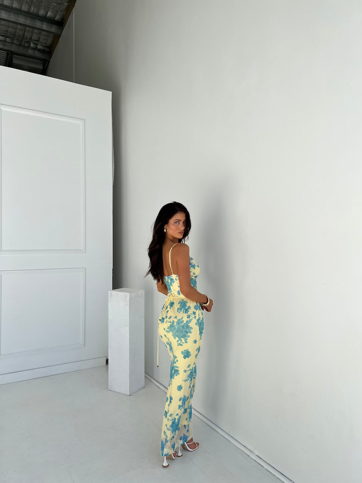 Indie | Sleeveless Maxi Dress in Flowers