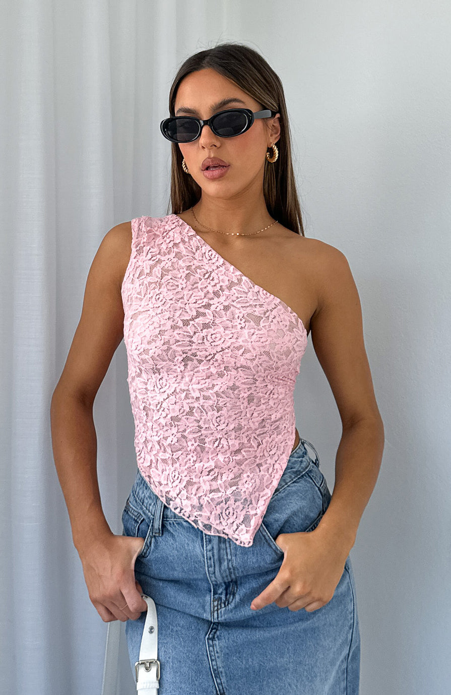 Jolie | One-Shoulder Lace Top