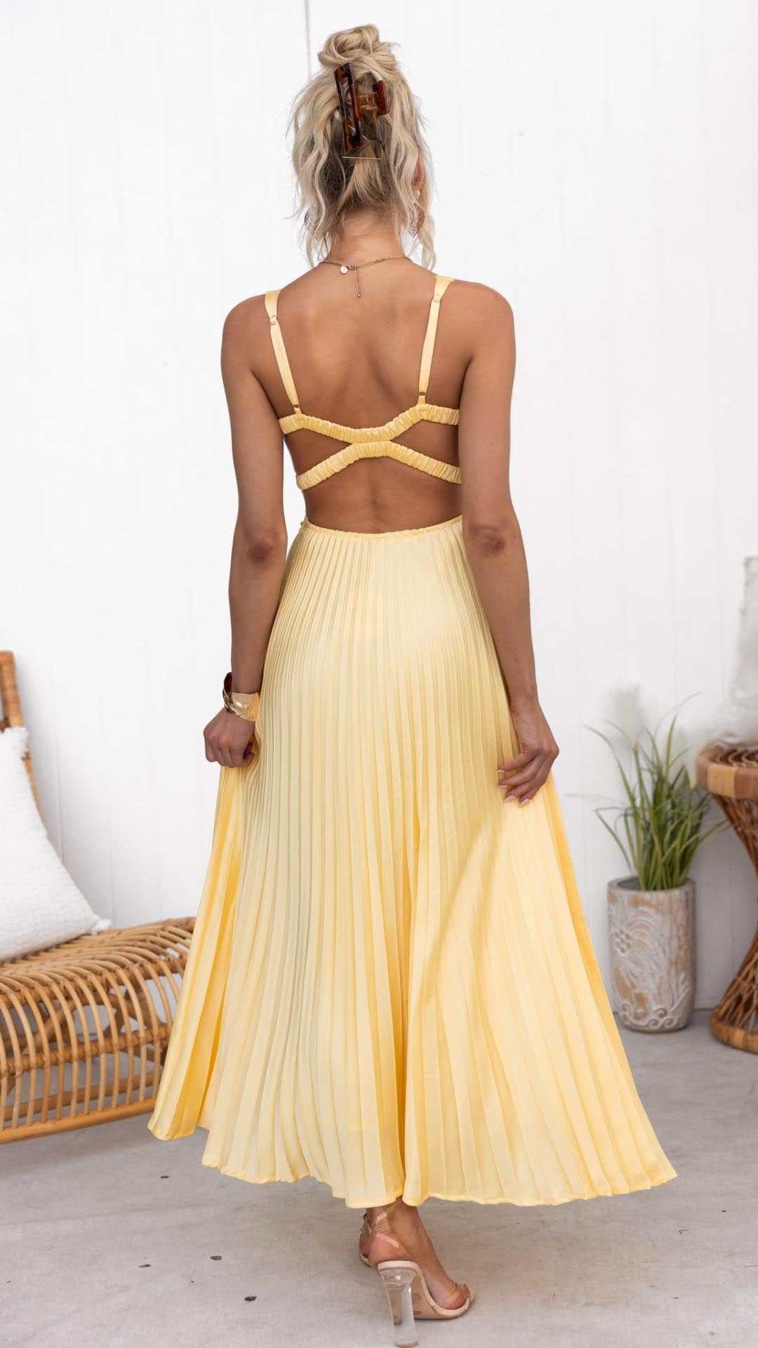 Lucy | Maxi Dress with Pleated V-Neck