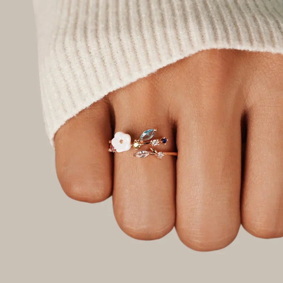 Kaia | Floral Ring