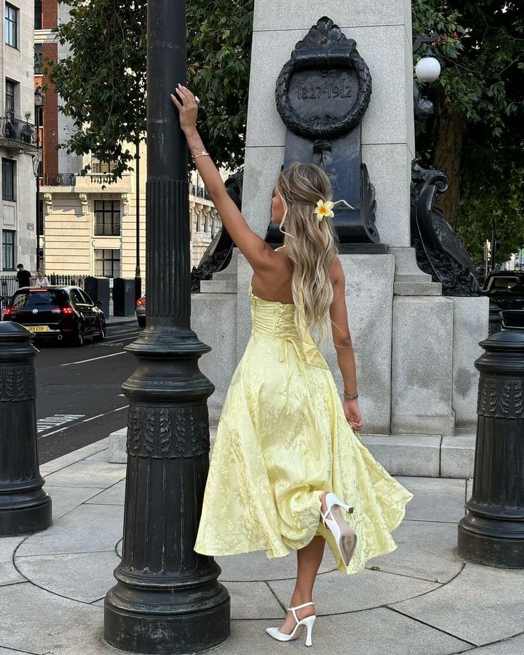 Esmeralda | Sleeveless Midi Dress with Halter Neck