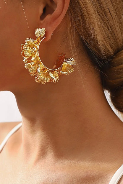 Hadley | C-Shaped Earrings with Floral Pattern
